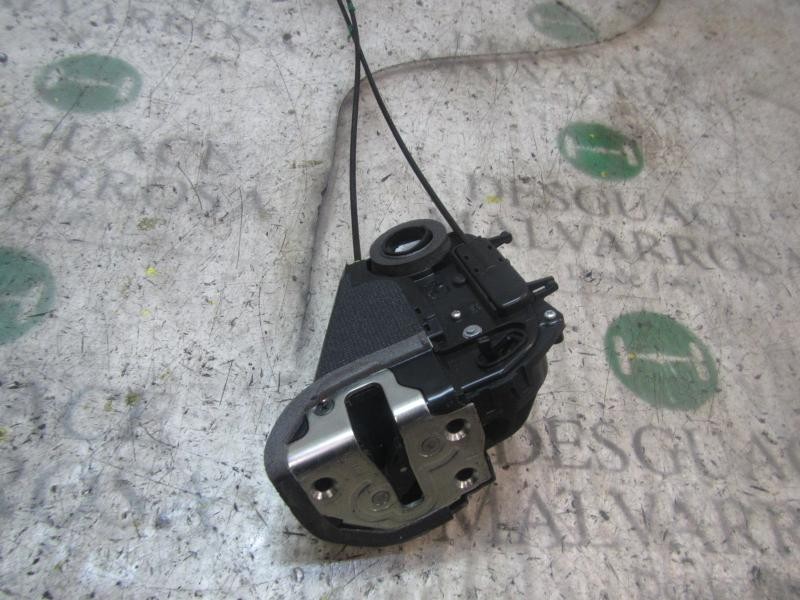 Recambio de cerradura puerta trasera izquierda para toyota yaris 1.3 16v cat referencia OEM IAM 690600D060  