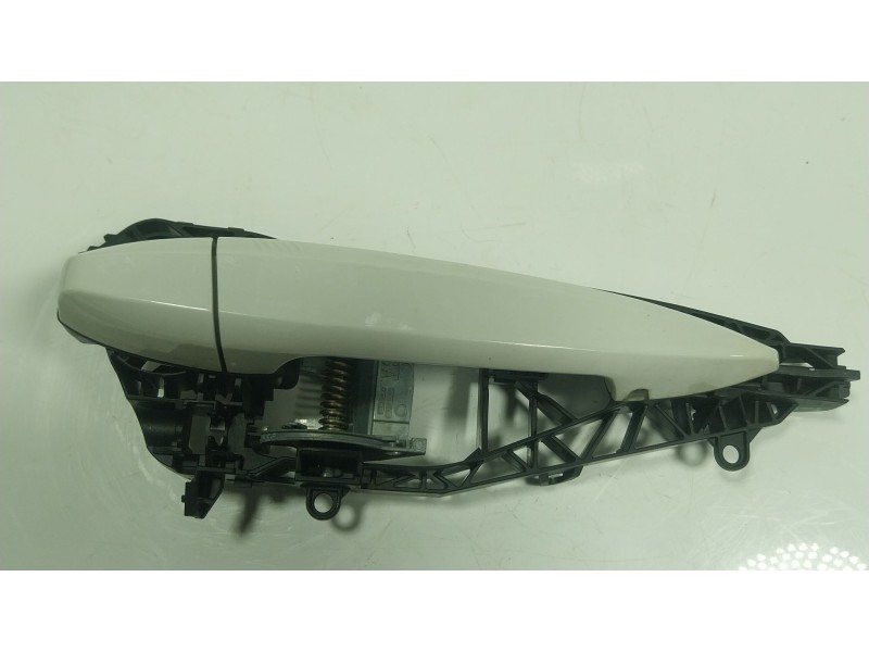 Recambio de maneta exterior delantera derecha para bmw x1 (f48) xdrive 20 d referencia OEM IAM 51217433844  