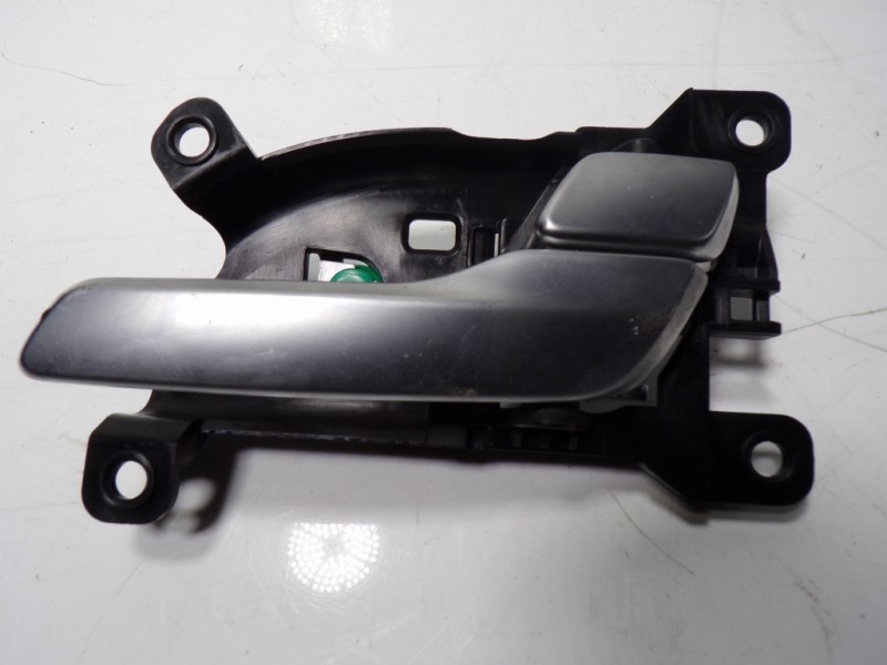 Recambio de maneta interior delantera derecha para hyundai santa fe essence 2wd referencia OEM IAM 82620S1000VCS  