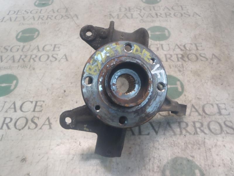 Recambio de mangueta delantera izquierda para renault megane ii familiar authentique confort referencia OEM IAM   