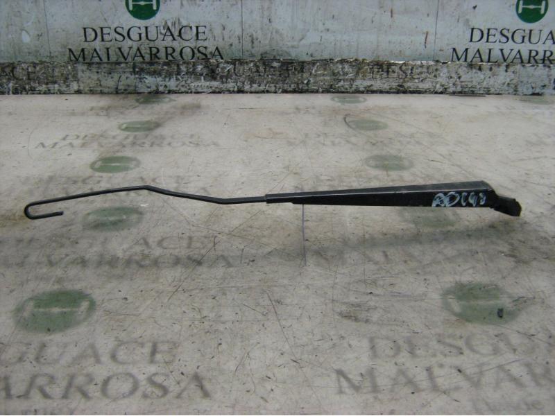 Recambio de brazo limpia delantero derecho para citroën xsara berlina 2.0 hdi exclusive (80kw) referencia OEM IAM   