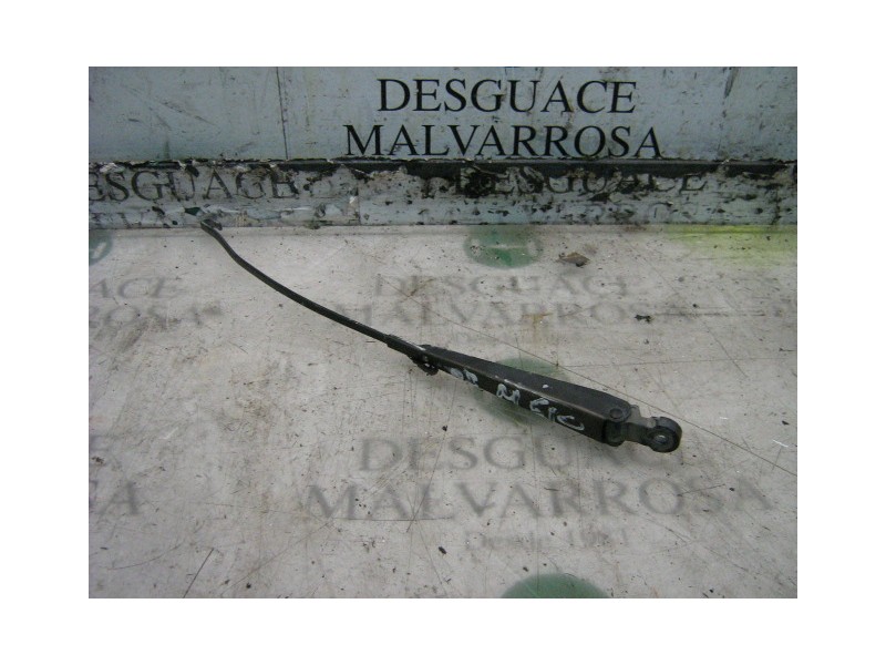 Recambio de brazo limpia delantero izquierdo para ford fiesta berl./courier 1.4 cat (pt-e) referencia OEM IAM   