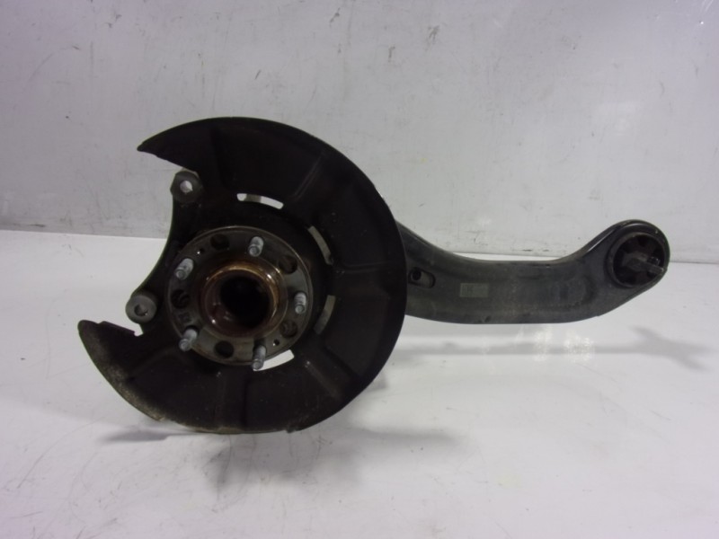 Recambio de mangueta trasera derecha para hyundai santa fe essence 2wd referencia OEM IAM 52711S1000  