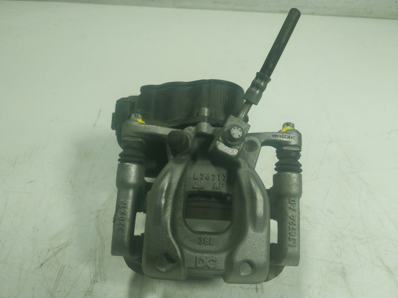 Recambio de pinza freno trasera izquierda para mercedes-benz clase a berlina (bm 177) referencia OEM IAM A2474232100 A2474237900