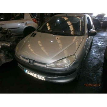 PEUGEOT 206 BERLINA