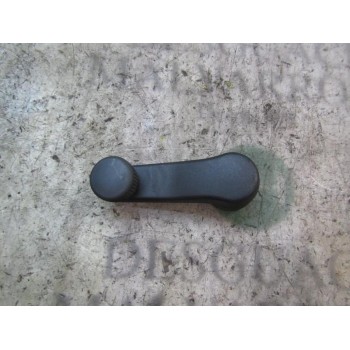 MANETA ELEVALUNAS TRASERA IZQUIERDA 1P08375819B9 