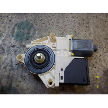 MOTOR ELEVALUNAS TRASERO DERECHO 827306548R 827306548R 