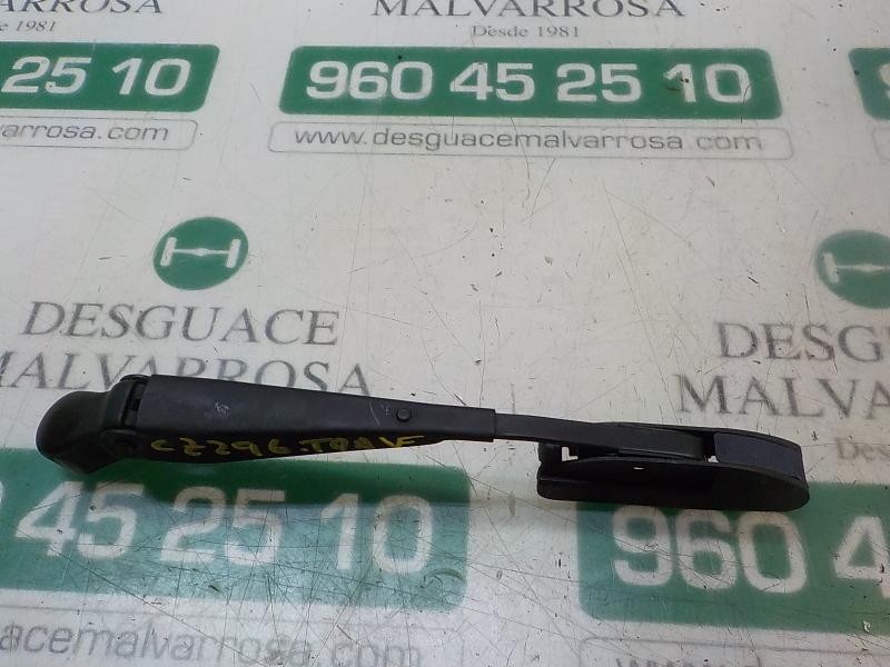 Recambio de brazo limpia trasero para ssangyong rodius 2.7 turbodiesel cat referencia OEM IAM   