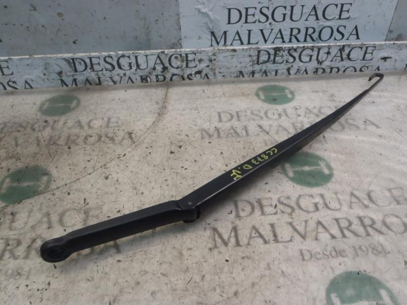 Recambio de brazo limpia delantero derecho para bmw serie 3 compact (e46) 316ti referencia OEM IAM 61617007128  