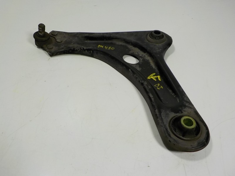 Recambio de brazo suspension inferior delantero izquierdo para peugeot 208 1.6 blue-hdi fap referencia OEM IAM 9670772080  