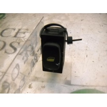 MANDO ELEVALUNAS TRASERO DERECHO 