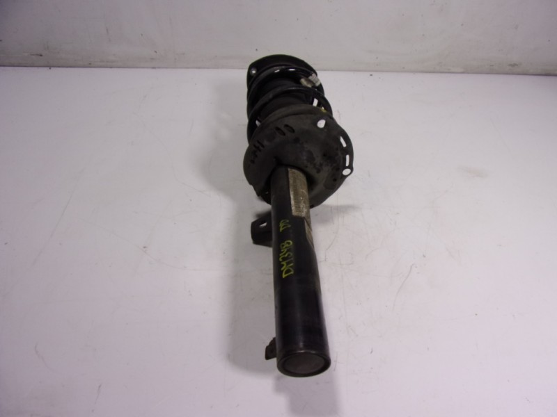Recambio de amortiguador delantero derecho para seat leon (kl1, klg) 2.0 tdi referencia OEM IAM 5WA413023G 1K0412303B 
