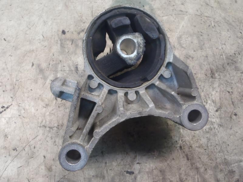 Recambio de soporte cambio para opel zafira b enjoy referencia OEM IAM   