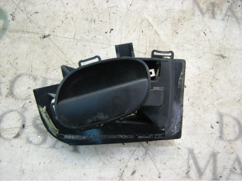 Recambio de maneta interior trasera derecha para peugeot 206 berlina xt referencia OEM IAM   