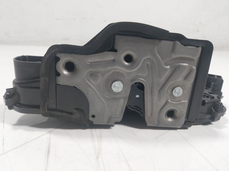 Recambio de cerradura puerta delantera derecha para volkswagen t-cross 1.0 tsi referencia OEM IAM 10B837016 10B837016 