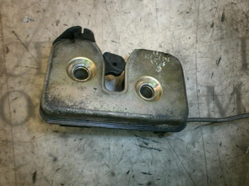 Recambio de cerradura maletero / porton para volkswagen polo berlina (6n1) concept referencia OEM IAM   