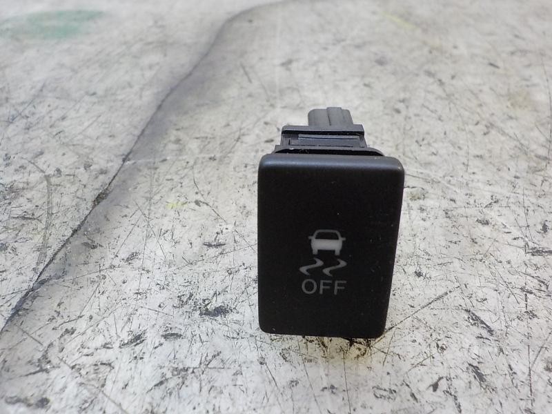 Recambio de modulo electronico para toyota yaris 1.4 turbodiesel cat referencia OEM IAM 896900D050  