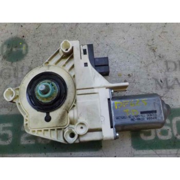 MOTOR ELEVALUNAS TRASERO DERECHO 4F0959802F 4F0959802C 1101997000201