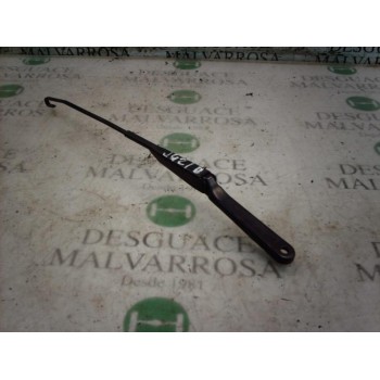 BRAZO LIMPIA DELANTERO DERECHO 