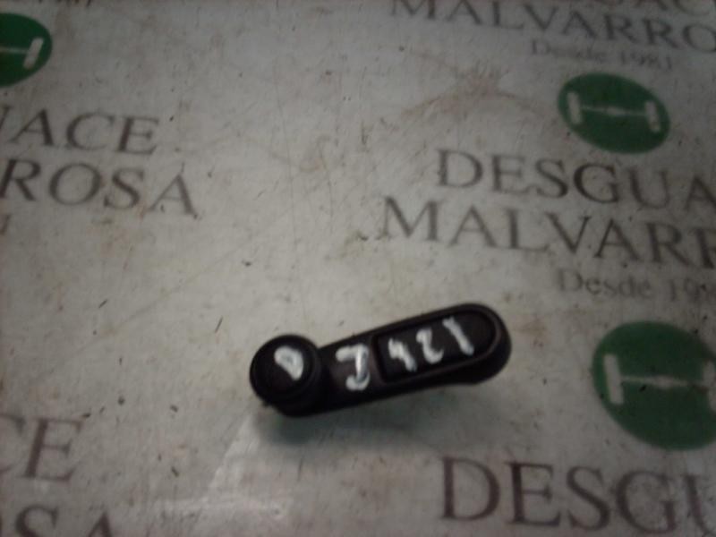 Recambio de maneta elevalunas trasera derecha para peugeot 406 berlina (s1/s2) srdt referencia OEM IAM   