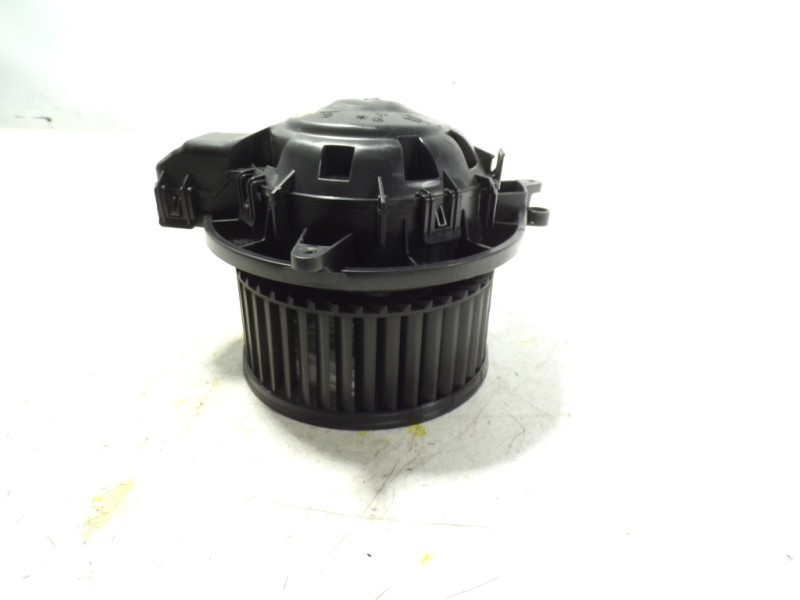 Recambio de motor calefaccion para bmw serie 3 touring (f31) 2.0 turbodiesel referencia OEM IAM 64119350395  