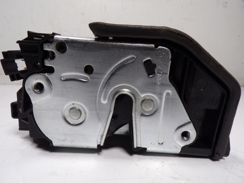 Recambio de cerradura puerta trasera izquierda para bmw serie 3 touring (f31) 320d referencia OEM IAM 51227202147 7229459 