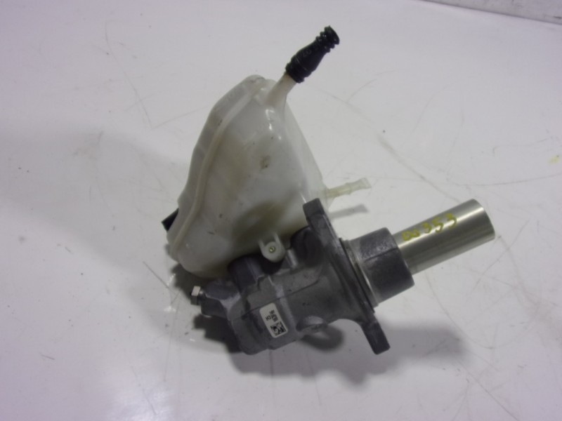 Recambio de bomba freno para mercedes-benz clase c (w205) familiar 2.1 cdi cat referencia OEM IAM A2054300001  