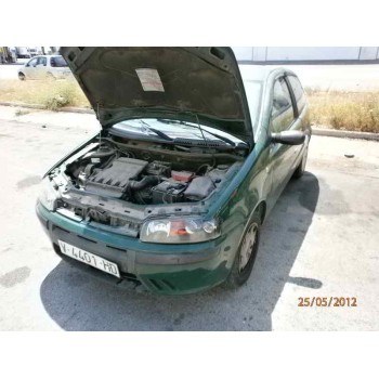 FIAT PUNTO BERLINA (188)