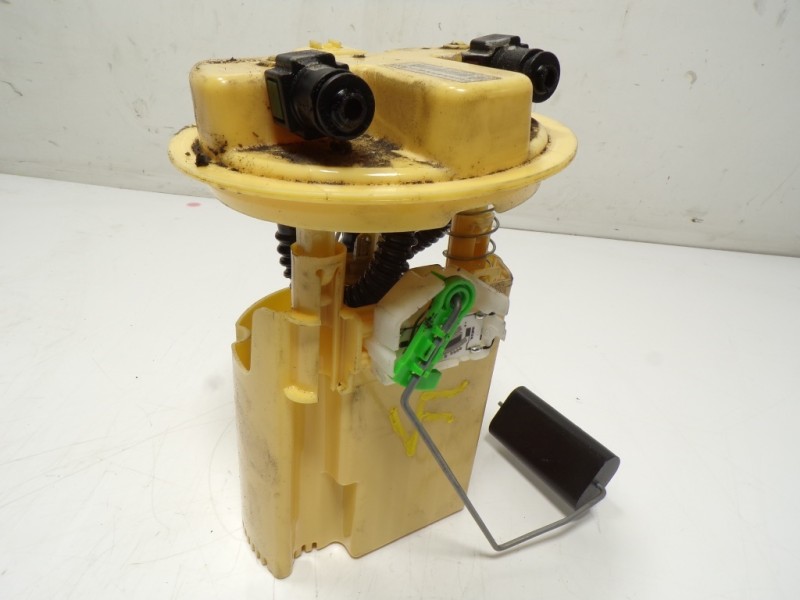 Recambio de aforador para dacia sandero 1.5 dci diesel fap cat referencia OEM IAM 172020371R 0974252990101 