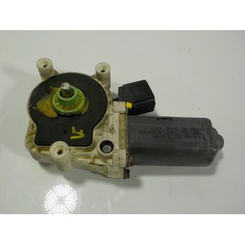 MOTOR ELEVALUNAS DELANTERO DERECHO 67626981142 6822260 
