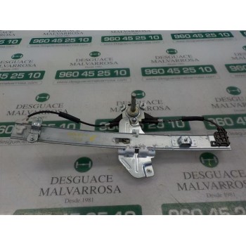 ELEVALUNAS TRASERO DERECHO 834021W000 