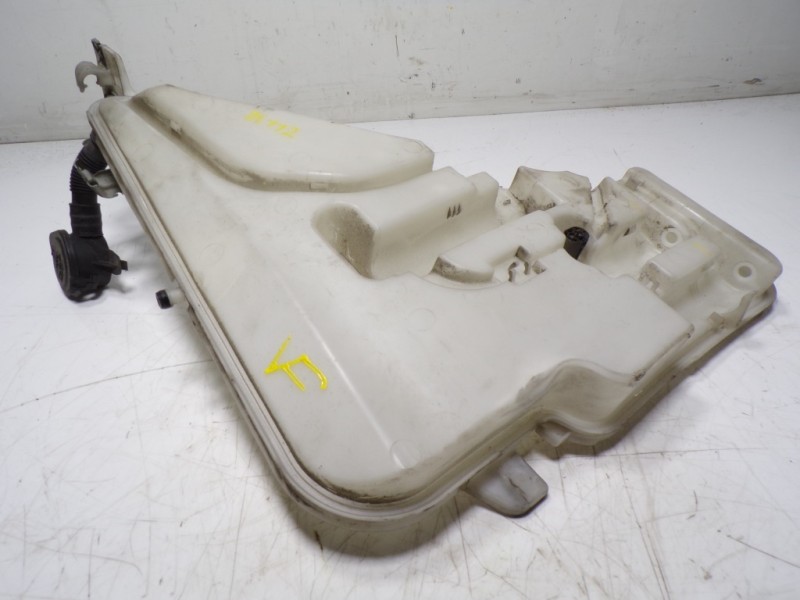 Recambio de deposito limpia para bmw serie 3 touring (f31) 320d referencia OEM IAM 61667241674 724167309 