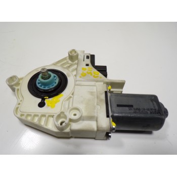 MOTOR ELEVALUNAS DELANTERO DERECHO 4F0959802D 4F0959802D 