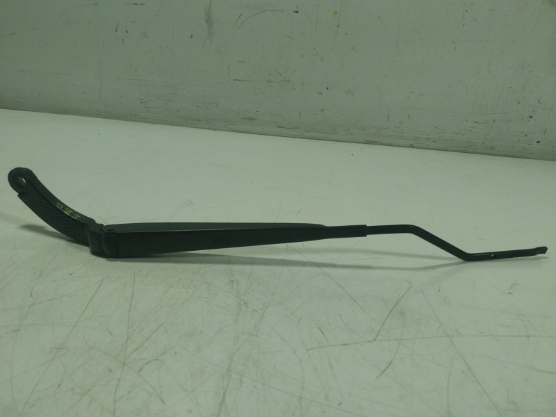 Recambio de brazo limpia delantero izquierdo para renault clio iv (bh_) 1.5 dci 90 referencia OEM IAM 288816122R  