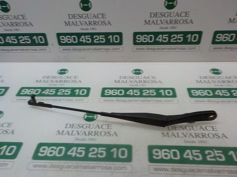 Recambio de brazo limpia delantero izquierdo para opel astra gtc 1.7 16v cdti referencia OEM IAM   