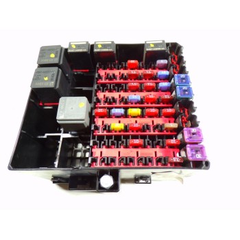 CAJA RELES / FUSIBLES ET7614A005EBF 