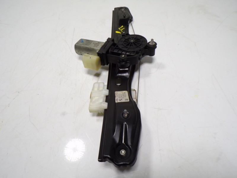 Recambio de elevalunas trasero izquierdo para bmw serie 3 touring (f31) 320d referencia OEM IAM 51357281887 7351049 67627341563