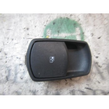 MANDO ELEVALUNAS DELANTERO DERECHO 