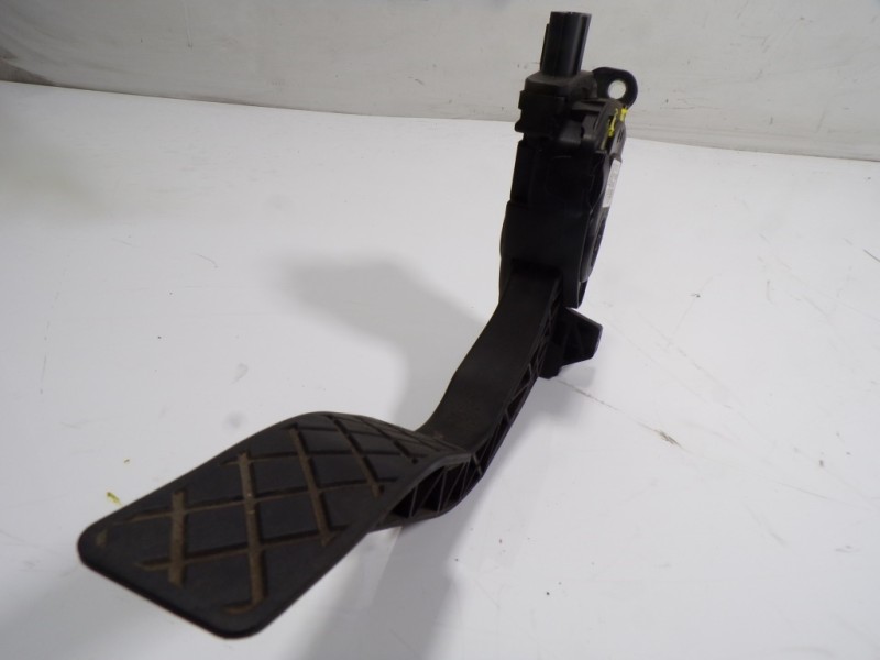 Recambio de potenciometro pedal para audi a6 berlina (4f2) 3.0 tdi quattro referencia OEM IAM 8K1723523 8K1723523 6PV00950501