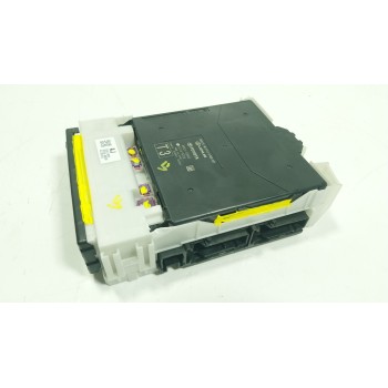 CAJA RELES / FUSIBLES 8273042830 8922142660 