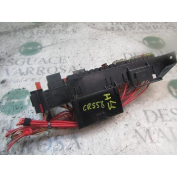 CAJA RELES / FUSIBLES 