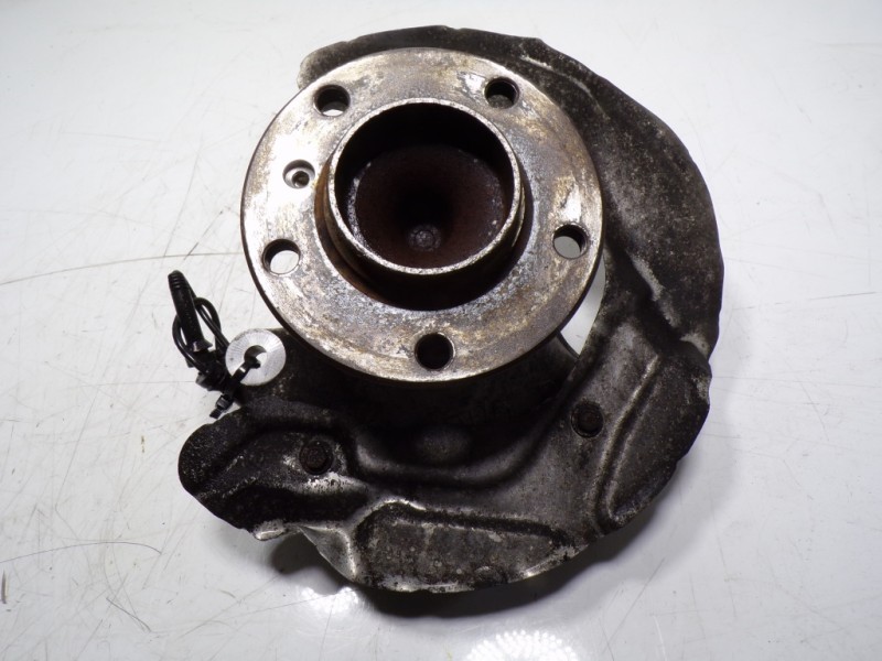 Recambio de mangueta delantera derecha para bmw serie 3 touring (f31) 320d referencia OEM IAM 31216792288  31206876840