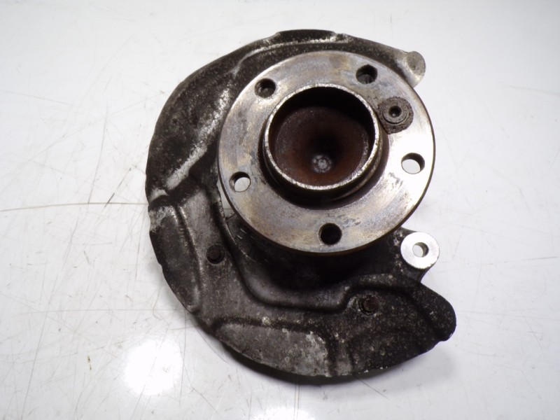 Recambio de mangueta delantera izquierda para bmw serie 3 touring (f31) 320d referencia OEM IAM 31216792287  31206876840