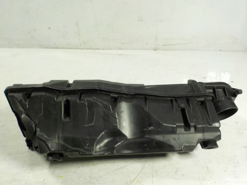 Recambio de filtro aire para peugeot 308 1.6 16v referencia OEM IAM   