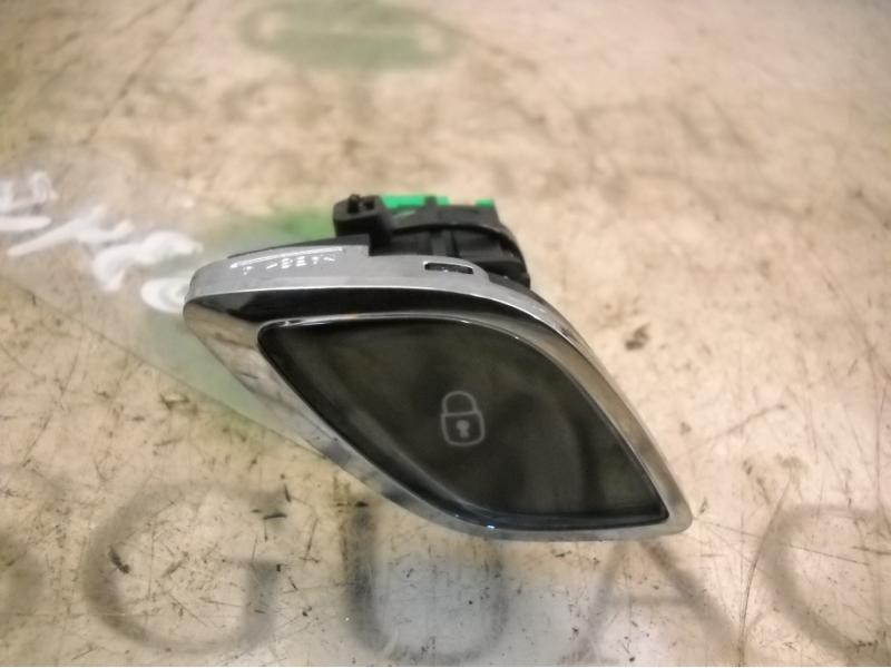 Recambio de modulo electronico para citroën c3 exclusive referencia OEM IAM 6490ET  