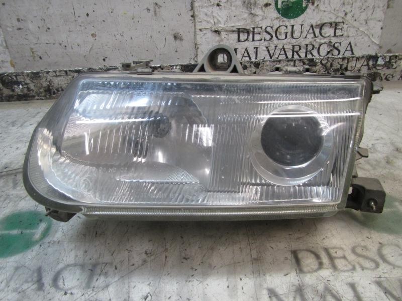 Recambio de faro izquierdo para alfa romeo 146 2.0 turbodiesel referencia OEM IAM   
