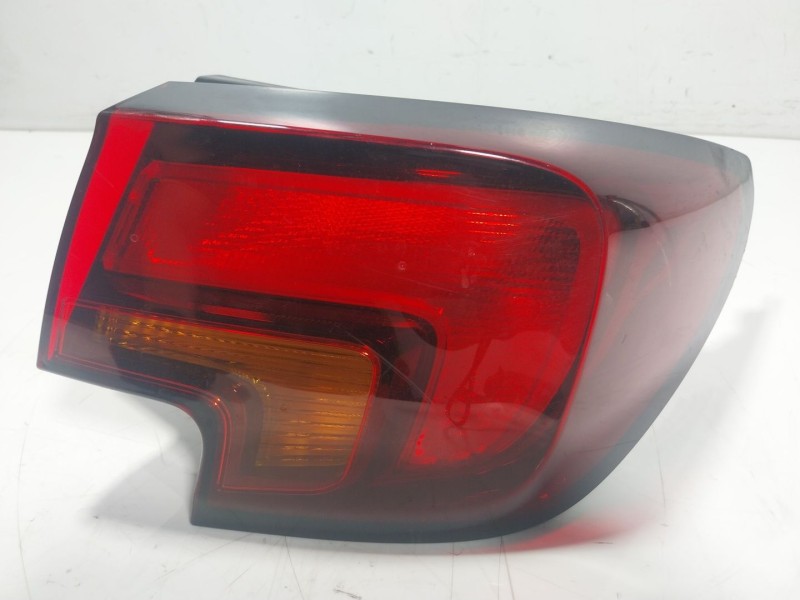 Recambio de piloto trasero derecho para opel astra k (b16) 1.6 cdti (68) referencia OEM IAM 39015944 39015944 