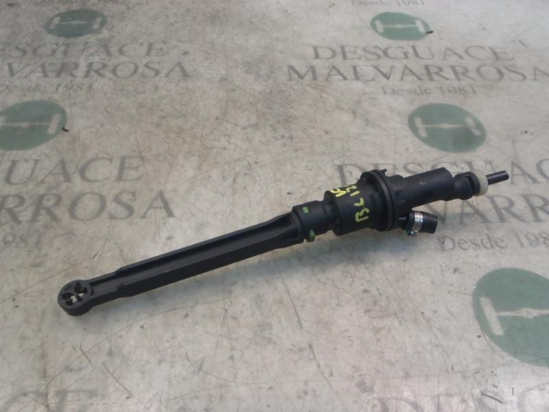 Recambio de bomba embrague para peugeot 207 x-line referencia OEM IAM   