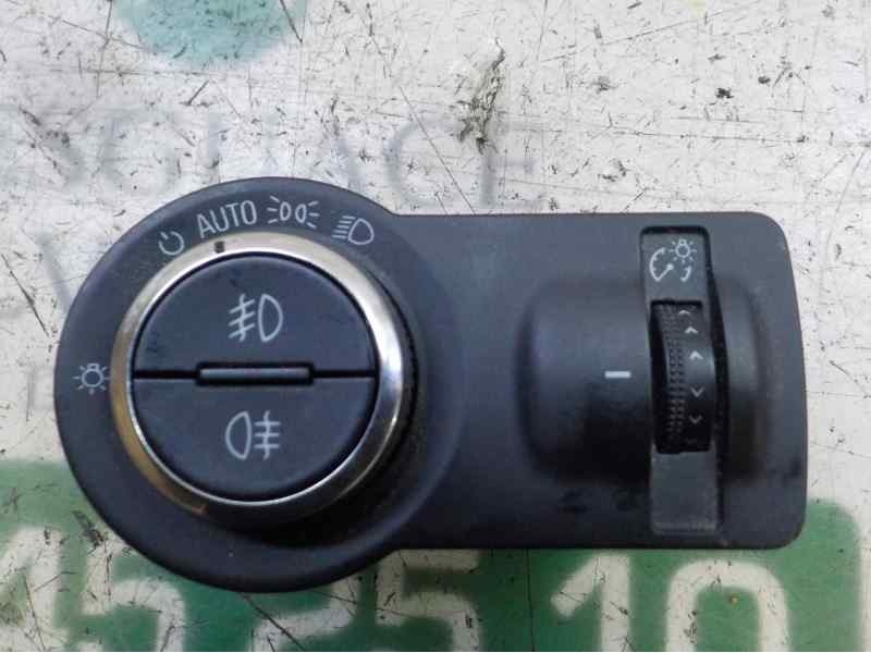 Recambio de mando luces para opel insignia berlina sport 4x4 referencia OEM IAM 22901659 13268707 