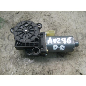 MOTOR ELEVALUNAS DELANTERO DERECHO 